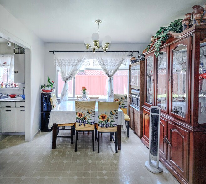 More Photos Of , Redwood City Multifamily For Sale