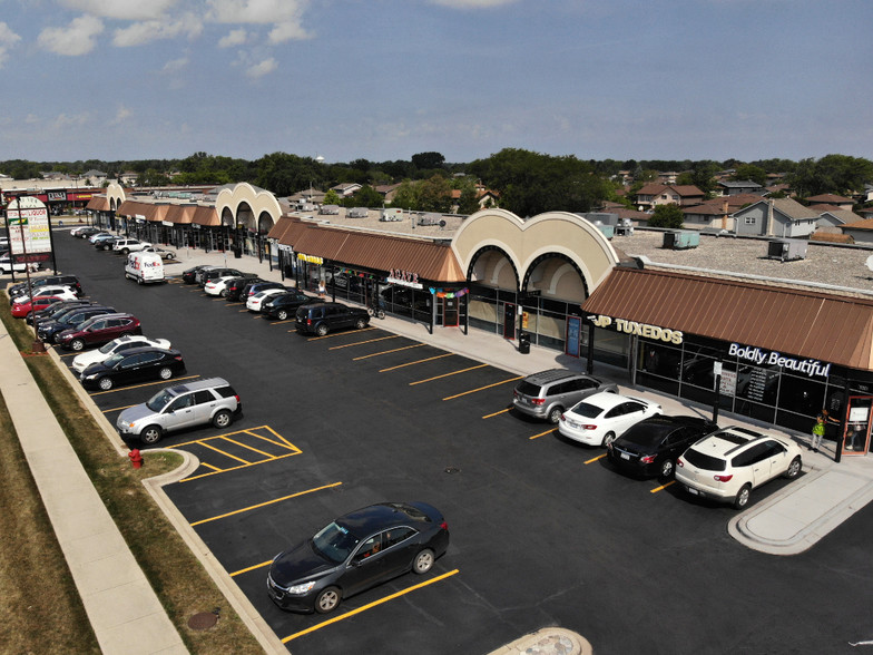 Primary Photo Of 6040-6080 159th St, Oak Forest Storefront Retail Office For Lease