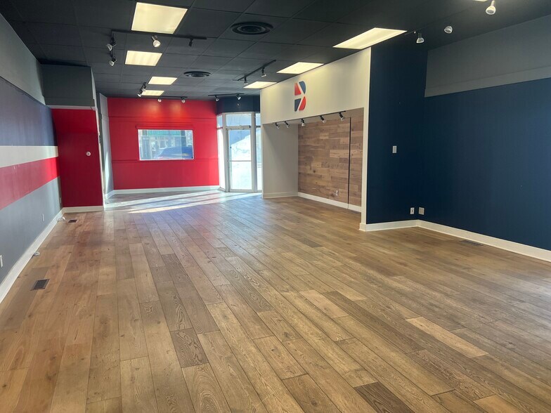 More Photos Of 325 S Broadway, Rochester Storefront Retail Residential For Lease