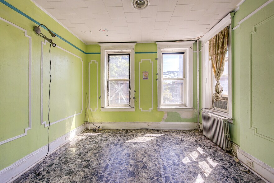 More Photos Of 1701 Gates Ave, Ridgewood Apartments For Sale