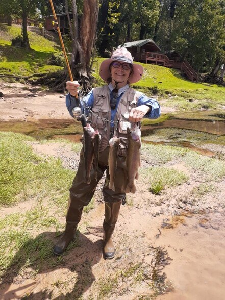 More Photos Of 469 River Rd, Lakeview Trailer Camper Park For Sale