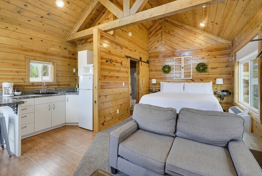 More Photos Of 13310 Silver Mountain Rd, Rapid City Hospitality For Sale