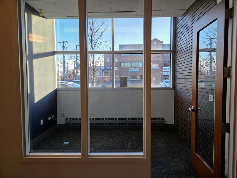 More Photos Of 1640 W Fullerton Ave, Chicago Bank For Lease