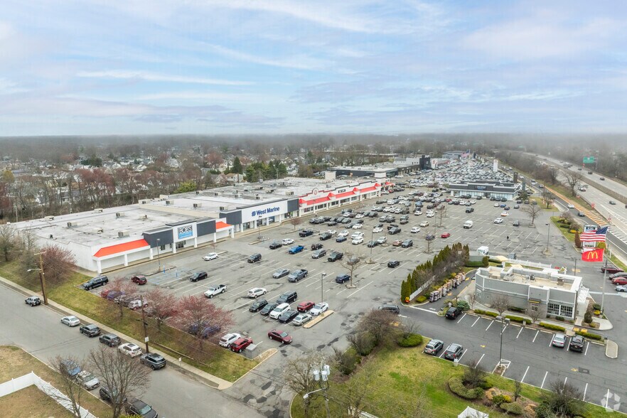 More Photos Of 135-187 Sunrise Hwy, West Islip General Retail For Lease