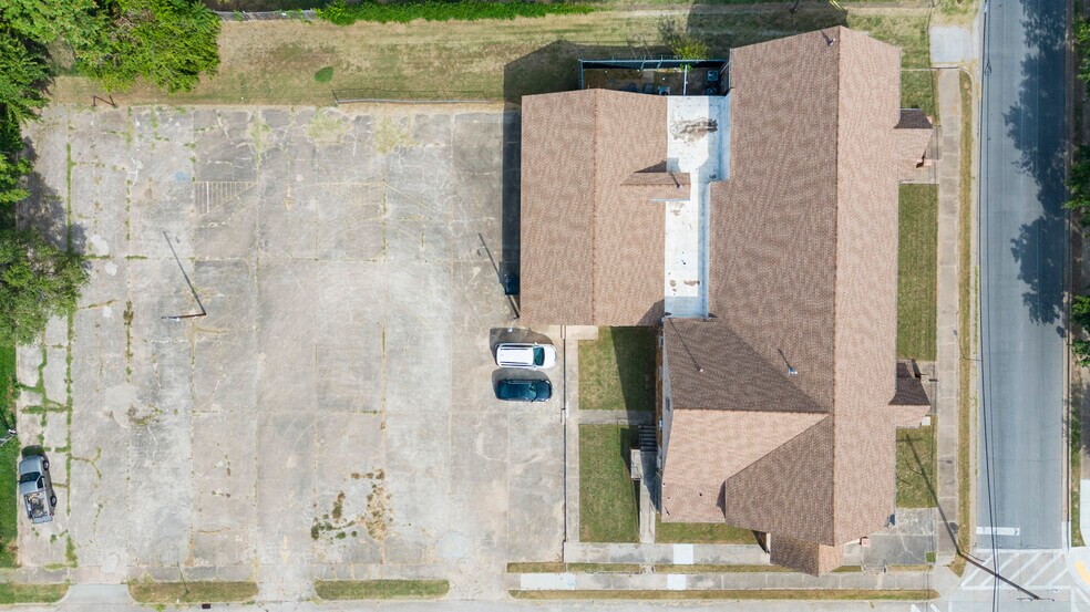 More Photos Of 4225 W 5th St, Tulsa Religious Facility For Sale