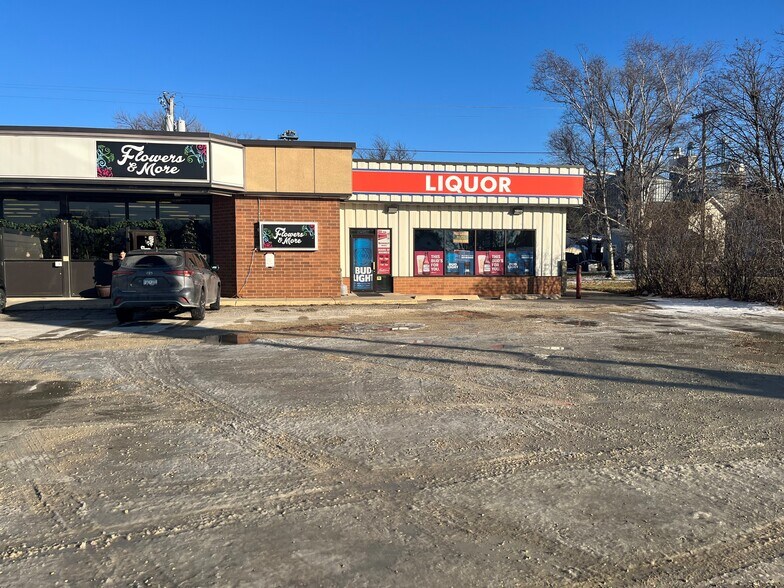 Primary Photo Of 302-306 Main St S, Stewartville Convenience Store For Sale