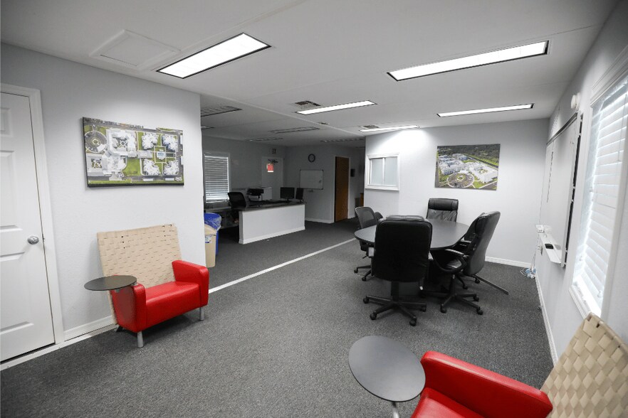 More Photos Of 5305 Garden Ln, Tampa Industrial For Sale