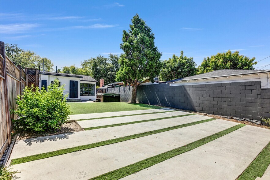 More Photos Of 6512 Coldwater Canyon Ave, Valley Glen Apartments For Sale