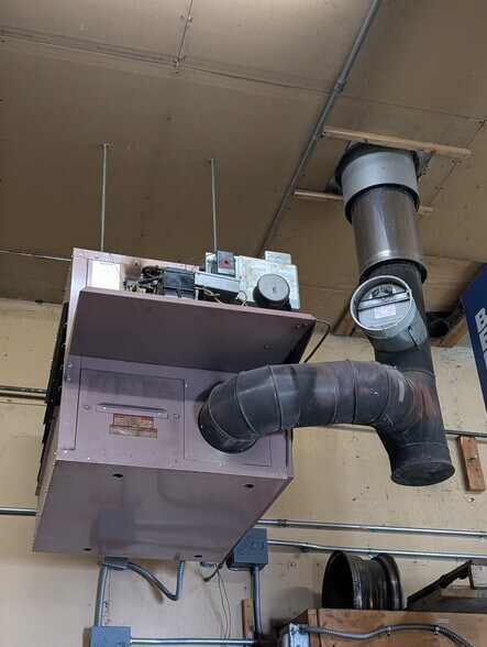 More Photos Of 1100 Weise St, Green Bay Auto Dealership For Sale