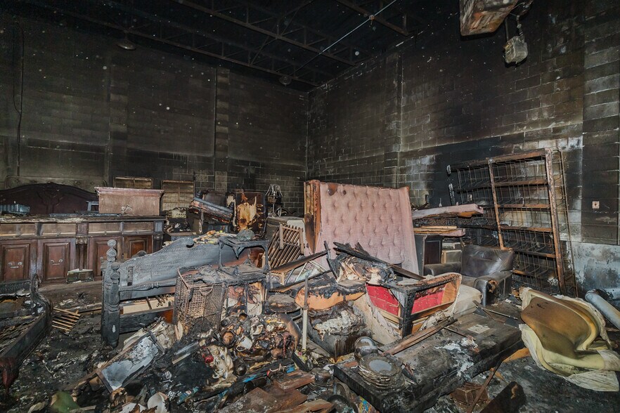 More Photos Of 470 N Seneca St, Wichita Warehouse For Sale