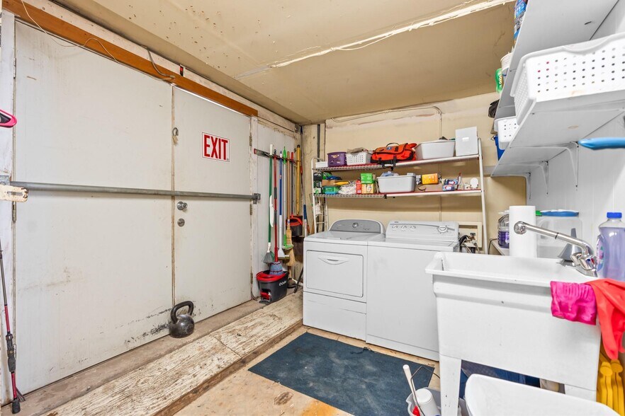 More Photos Of 110 E Franklin St, Hillsboro Health Club For Sale