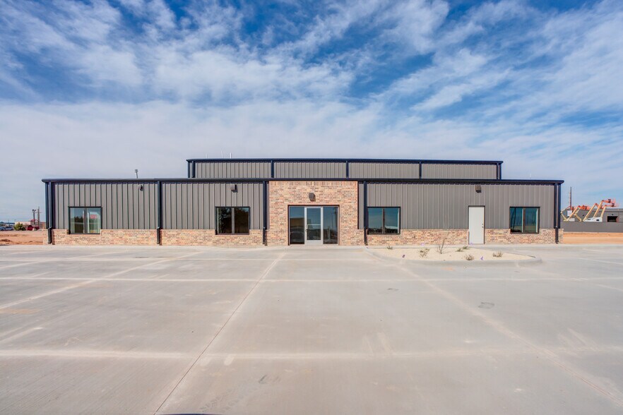 More Photos Of 3216 116th st, Lubbock Warehouse For Sale