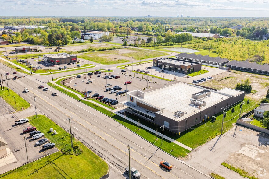 More Photos Of 1229 Holiday Blvd, Monroe Storefront For Lease
