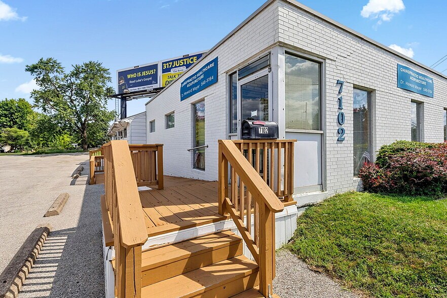 More Photos Of 7102 E Pendleton Pike, Indianapolis Office For Sale