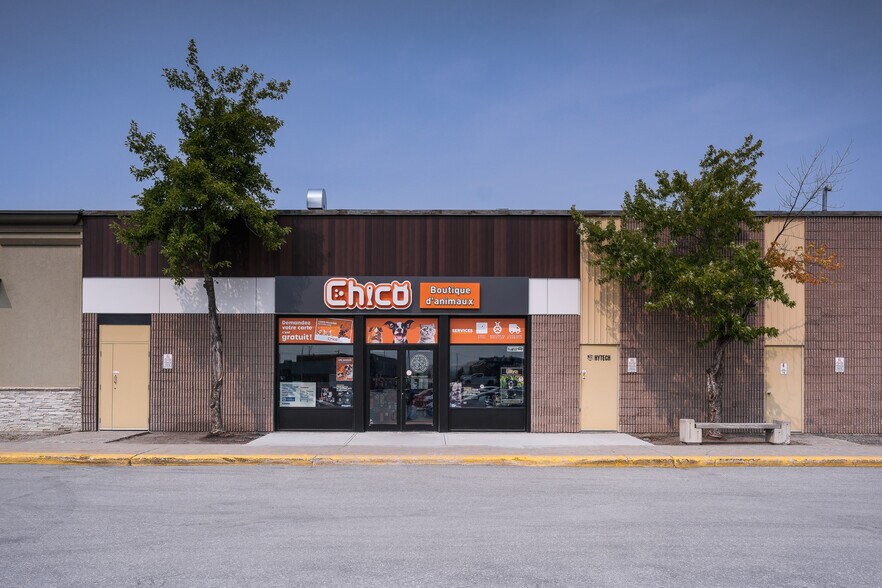 More Photos Of 3460 Blvd Saint-Francois, Le Fjord-du-Saguenay General Retail For Lease