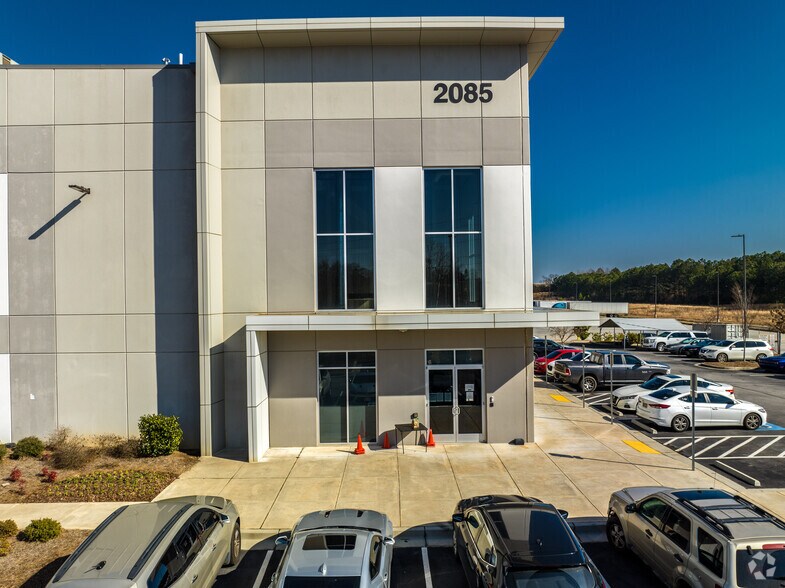 More Photos Of 2085 Avalon Pky, McDonough Distribution For Lease