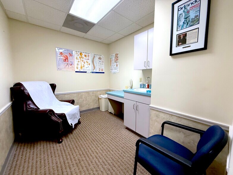 More Photos Of 3861 Oakwater Cir, Orlando Medical For Sale