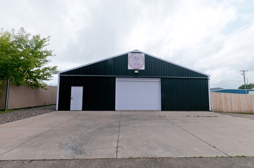 More Photos Of 23 W St. Patrick St, Rice Lake Storefront For Sale