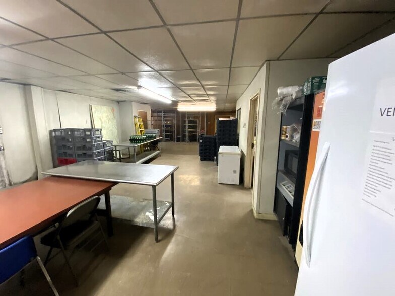 More Photos Of 2400 S Business 45, Corsicana Industrial For Sale