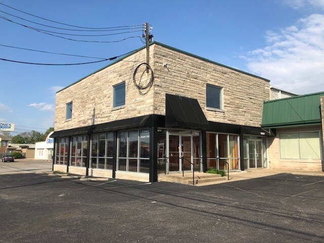 More Photos Of 5223-5227 Dixie Hwy, Louisville Storefront Retail Office For Lease
