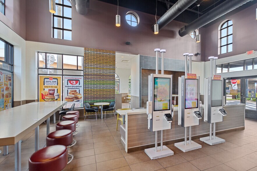 More Photos Of 2101 E 13th Ave, Tampa Fast Food For Sale