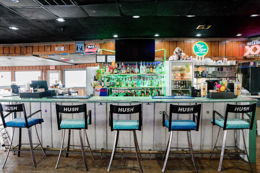 More Photos Of 371 Navaho Trl, Onalaska Hotel For Sale