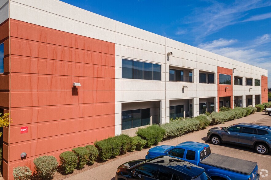 More Photos Of 3230 E Broadway Rd, Phoenix Office For Lease