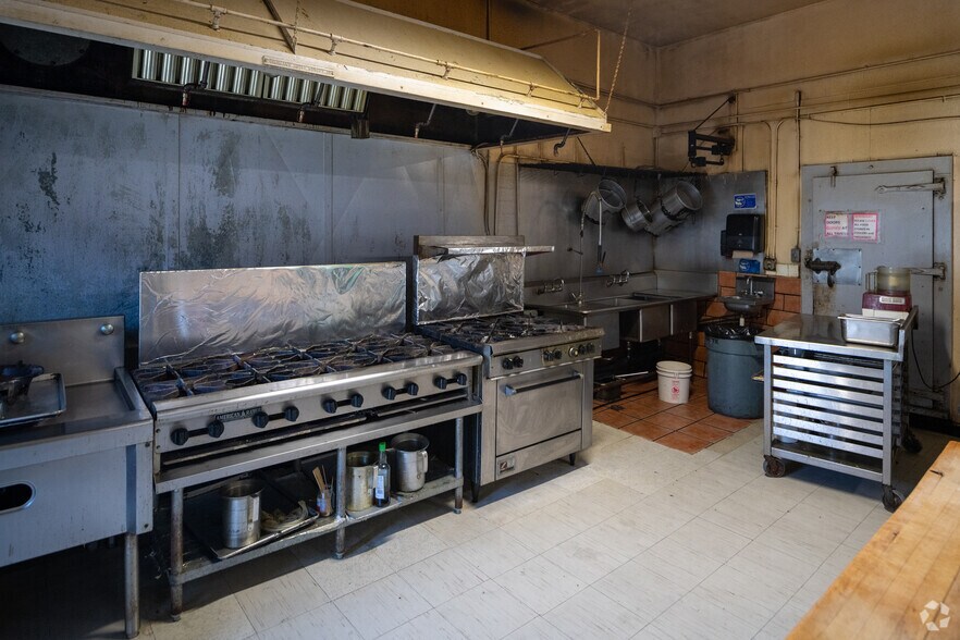 More Photos Of 1109-1115 Maple Ave, Vallejo Freestanding For Sale