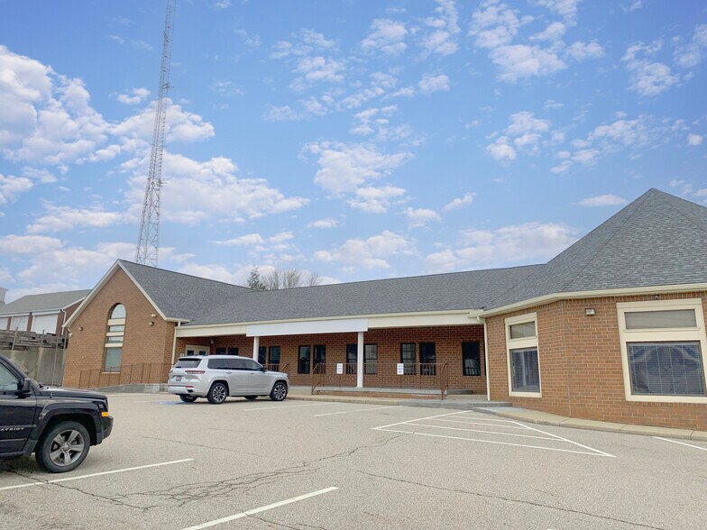 More Photos Of 4845 Fulton Dr NW, Canton Office For Lease