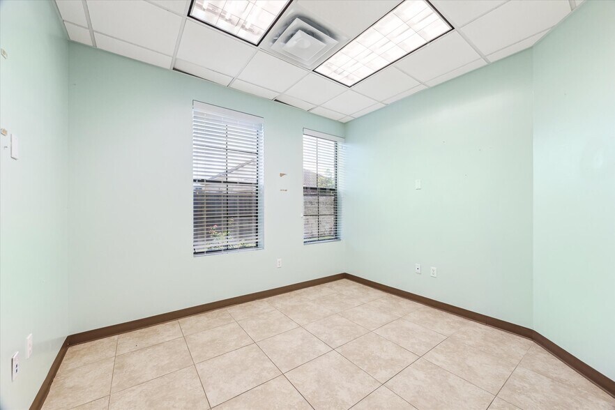 More Photos Of 360 E Medical Center Blvd, Webster Medical For Sale