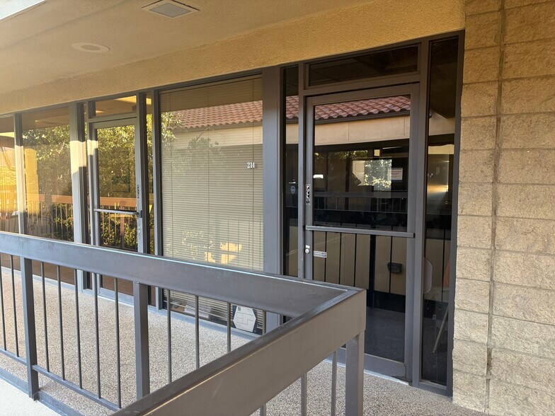 More Photos Of 1232 E Broadway Rd, Tempe Unknown For Lease