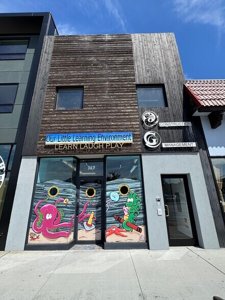 More Photos Of 143 E Park Ave, Long Beach Storefront Retail Office For Lease