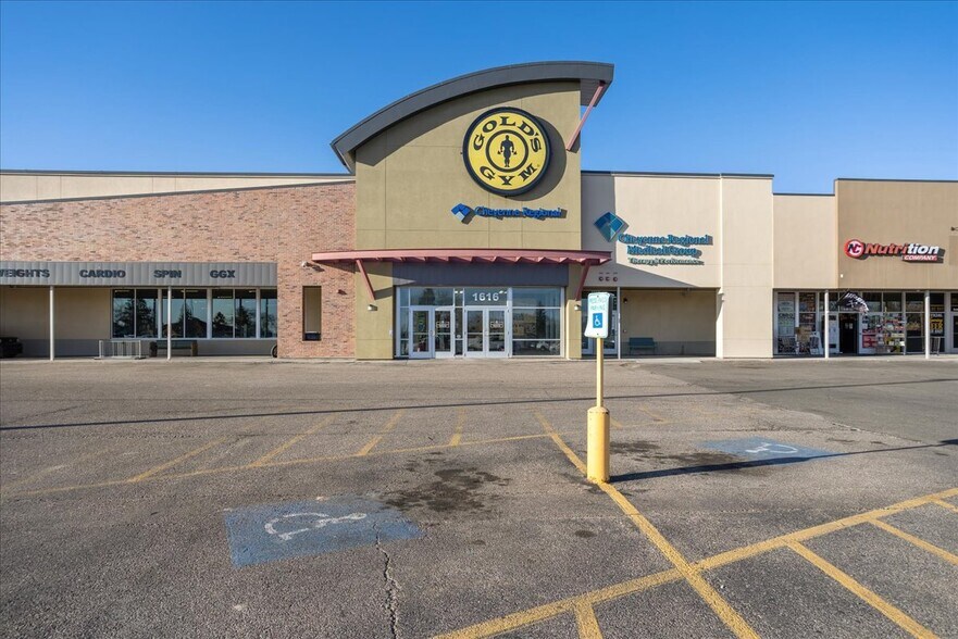More Photos Of 1616 E Pershing Blvd, Cheyenne Freestanding For Sale