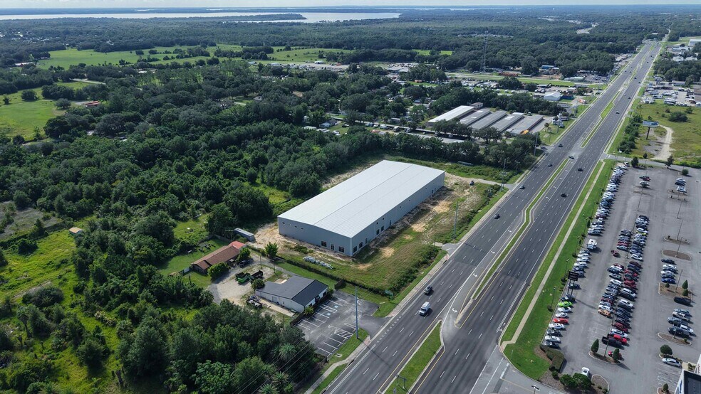 More Photos Of 2221 US-441, Fruitland Park Showroom For Sale