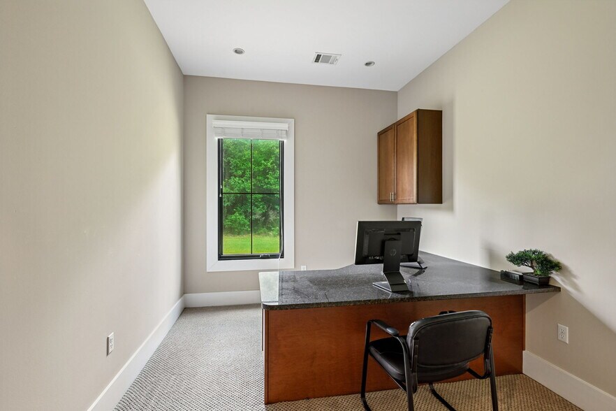 More Photos Of 27735 James Chapel Rd N, Holden Office For Sale