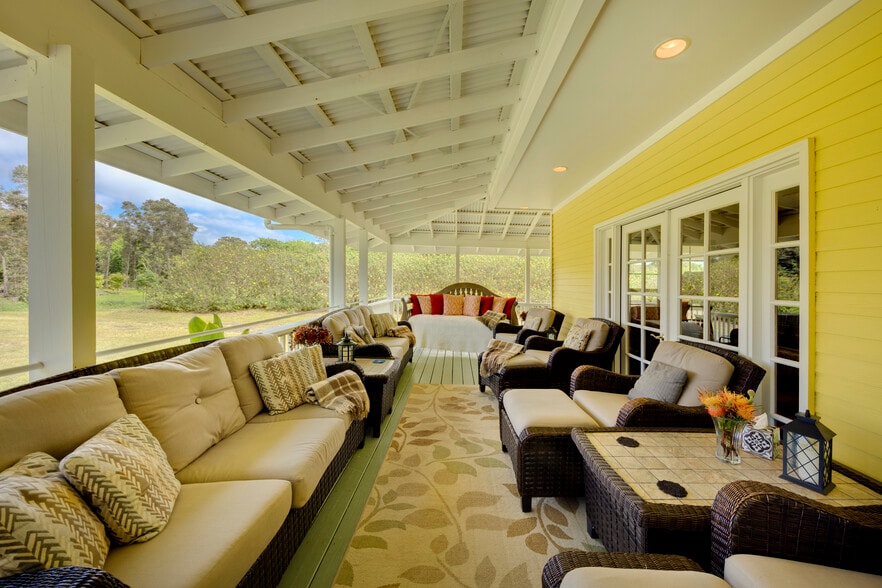 More Photos Of 94-2152 S Point Rd, Naalehu Hotel For Sale