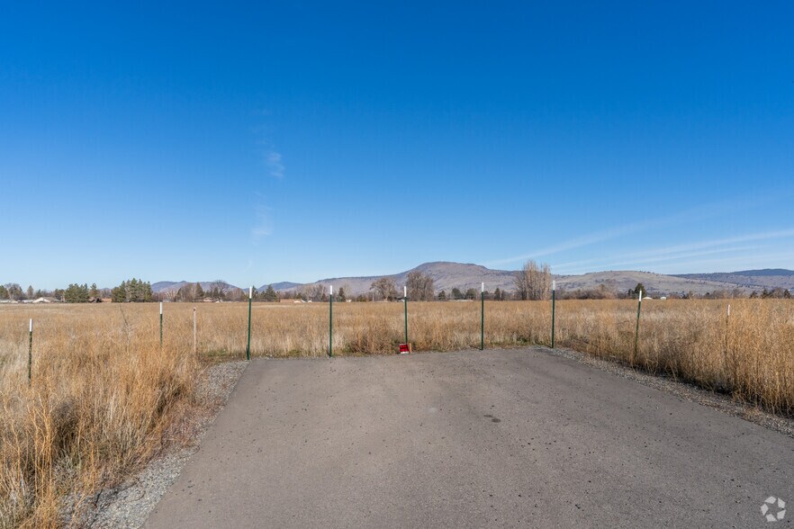 More Photos Of 4606 Southside Expy, Klamath Falls Land For Sale