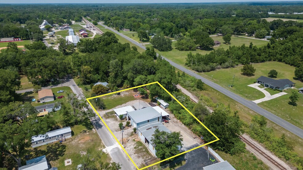 Primary Photo Of 419 SE 6th St, Williston Warehouse For Lease