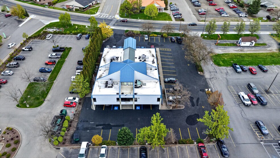 More Photos Of 950 W Ironwood Dr, Coeur d'Alene Medical For Sale