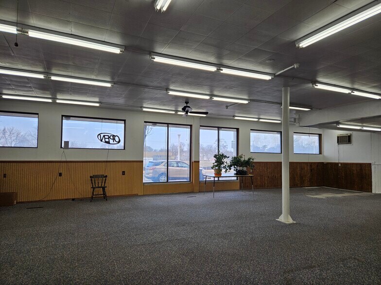 More Photos Of 408 Columbus Ave, Bay City Freestanding For Sale