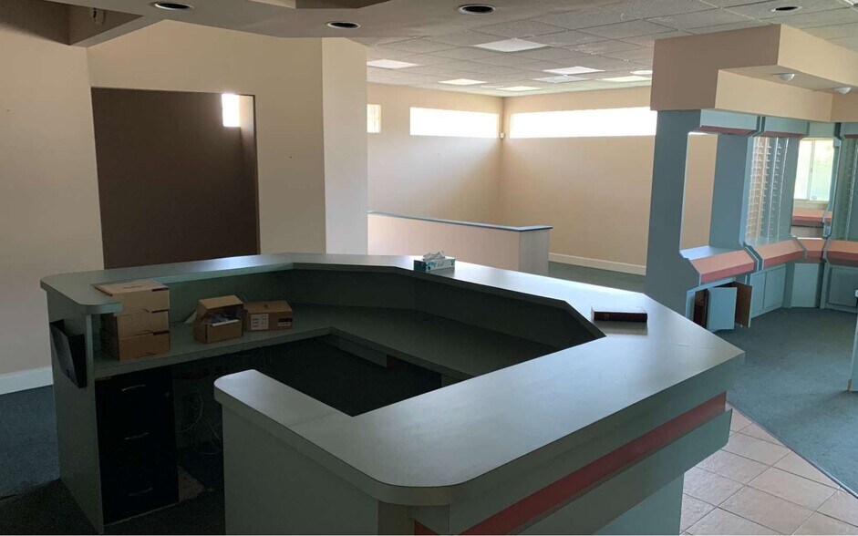 More Photos Of 516 Ohio Ave S, Live Oak Medical For Sale