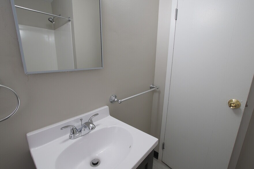 More Photos Of 90 Manor Pky, Rochester Multifamily For Sale