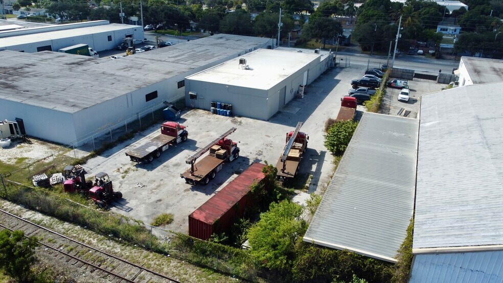 More Photos Of 1220 NW 23rd Ave, Fort Lauderdale Warehouse For Sale