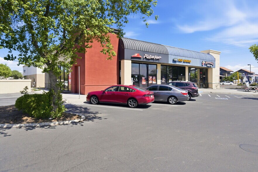 More Photos Of 410 N 11th Ave, Hanford General Retail For Sale
