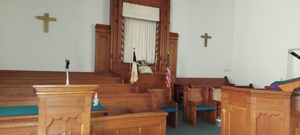 More Photos Of 532 High St, Hamilton Religious Facility For Sale