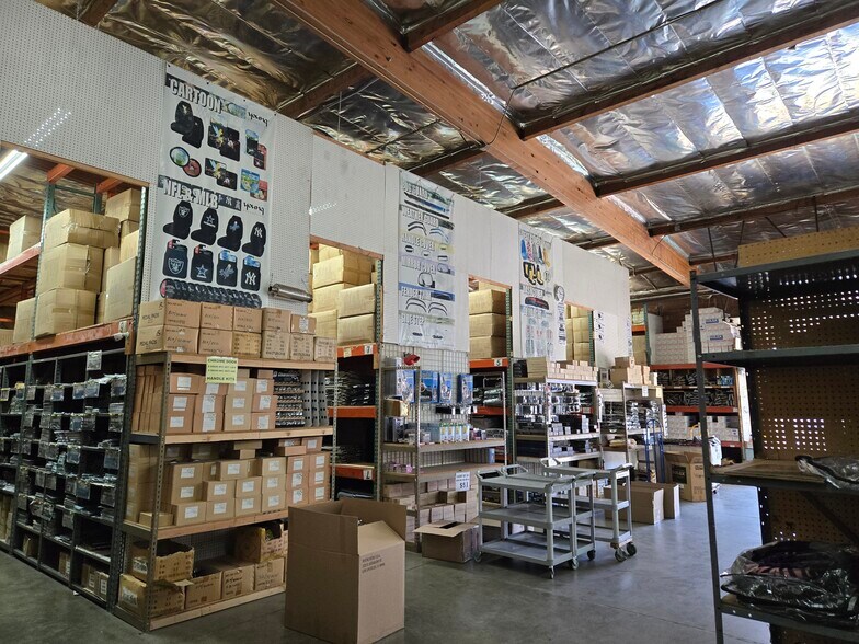More Photos Of 1122 S Alvarado St, Los Angeles Warehouse For Lease