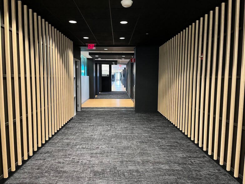 More Photos Of 6300 Sprint Pky, Overland Park Coworking Space