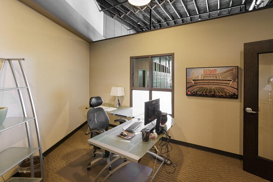 More Photos Of 815 Grandview Ave, Columbus Loft Creative Space For Sale