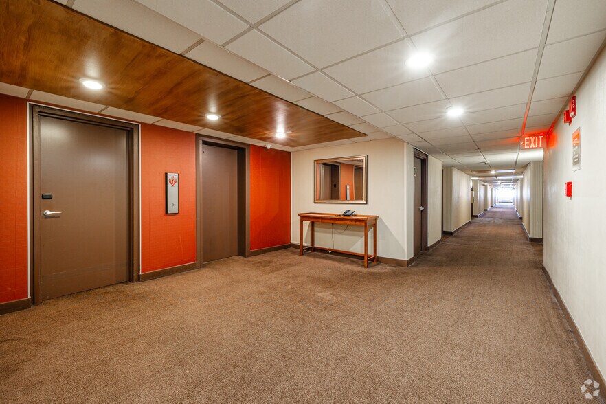 More Photos Of 10249 W Irving Park Rd, Schiller Park Hotel For Sale