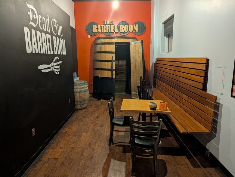 More Photos Of 928 SE 9th Ave, Portland Warehouse For Lease